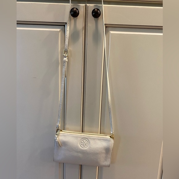 Tory Burch Handbags - TORY BURCH Elegant White Crossbody Bag